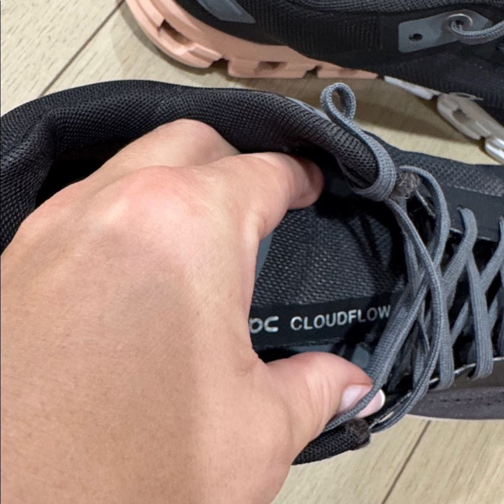 On Running Women's Gray and Pink Athletic Shoes - Picture 6 of 7
